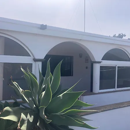 Casa Entre Montana アパート Conil